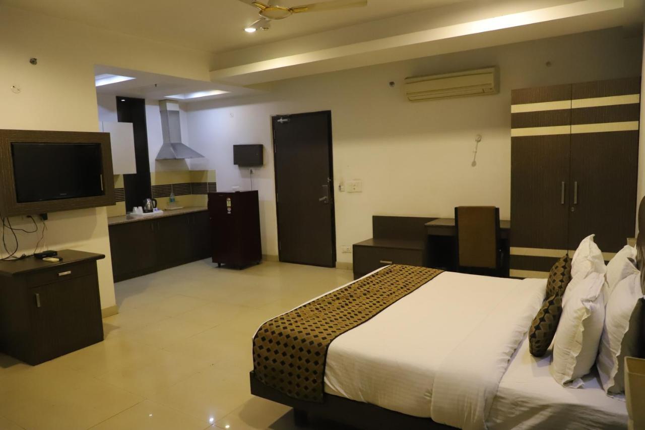 Genx Le Crescent Ghaziabad Hotel Buitenkant foto