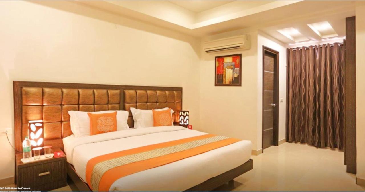 Genx Le Crescent Ghaziabad Hotel Buitenkant foto