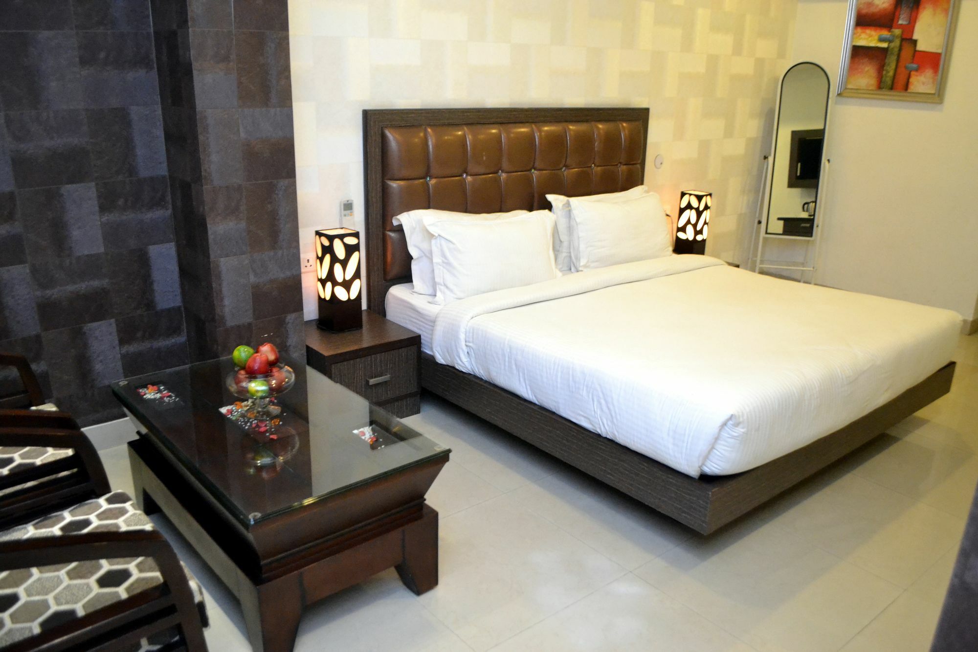 Genx Le Crescent Ghaziabad Hotel Buitenkant foto